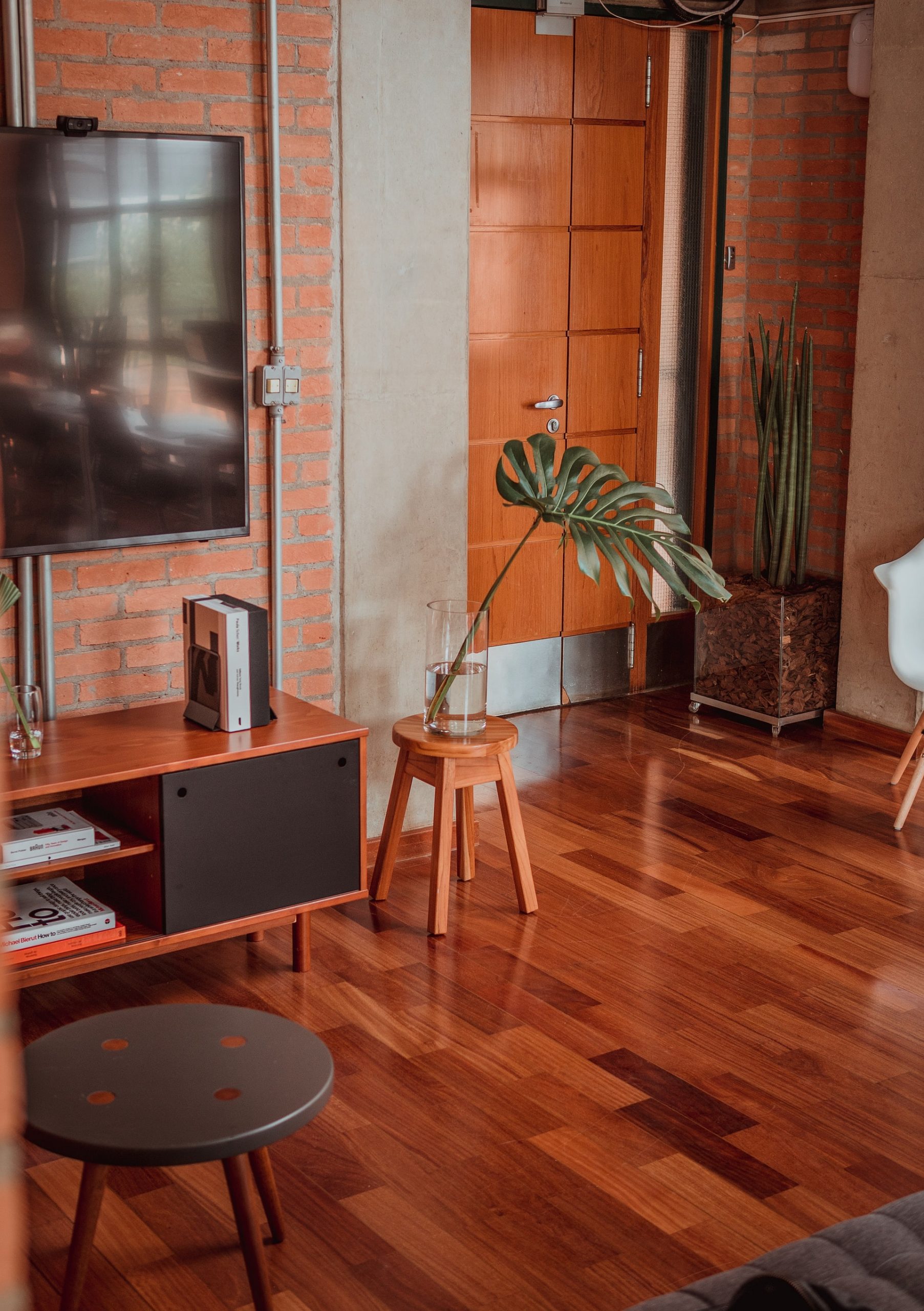 A room with a Brazilian cherry hardwood floor